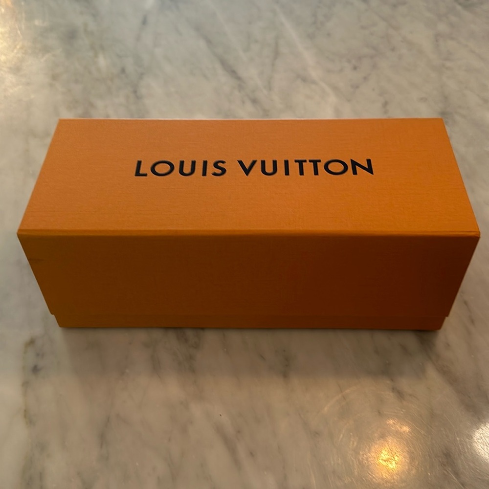 Louis Vuitton box